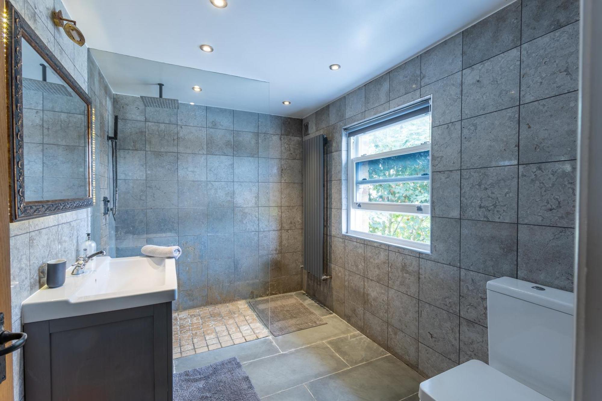 פלמסטד Traditional English 4 Bedroom Home In Greenwich מראה חיצוני תמונה