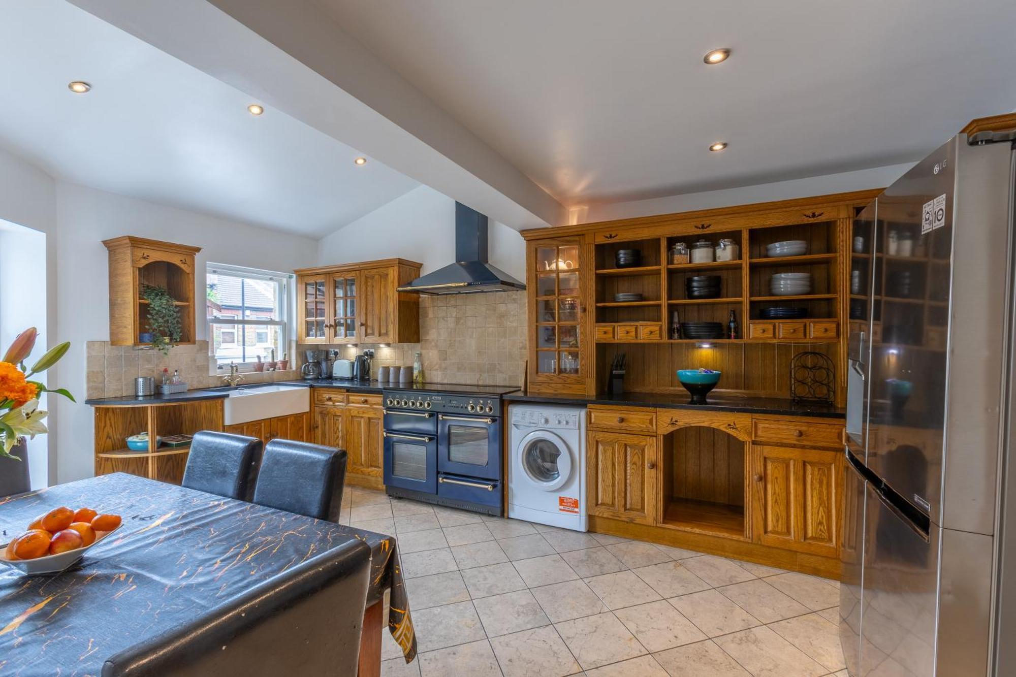 פלמסטד Traditional English 4 Bedroom Home In Greenwich מראה חיצוני תמונה